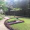 Deluxe & Cozy 4BR Galeri Ciumbuleuit Apartment By Travelio