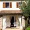 Apartment PARENZANA, little row HOUSE with big green yard in central Istria
