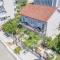 Ioannis Apartments
