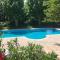 LA BASTIDE DU GINESTE - Poppys LA BASTIDE DU GINESTE - Poppys