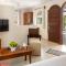 Casa Sonoma - Charming Condos Minutes from Beach & Reef