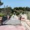 CASA CON JARDIN-WIFI FREE