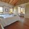 Rustico Villa Marciaga With Pool