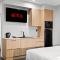 AVENUE MOTEL APARTMENTS
