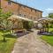 Rustic Holiday Home in Citt di Castello with Swimming Pool