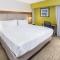 Holiday Inn Express Southington - Southington