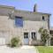 Burgundian Farmhouse in Talon with Fireplace - Talon