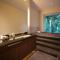K Gallery Hotel