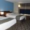 Microtel Inn & Suites by Wyndham Fond Du Lac - Фон-дю-Лак