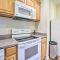 3 Mi to Lake Michigan Pet-Friendly Apt in Sawyer - Sawyer