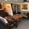 Alpaca Inn, The