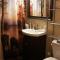 Alpaca Inn, The