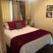 Alpaca Inn, The