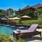 VILLA CAHAYA Perfectly formed by the natural surrounding and Balinese hospitality - Lovina