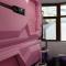 AV-1 Capsule Hotel