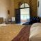Apanemia Rooms