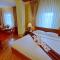 Shwe Ingyinn Hotel Mandalay