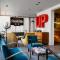 Up Hotel