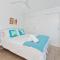 Middle Rock Beach House - Beach Front, Lake Cathie