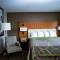 Super 8 by Wyndham Holbrook