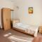 Hotel 52