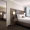 BEST WESTERN PLUS Carlton Plaza Hotel - Victoria