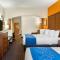 Comfort Suites Stevensville - St Joseph