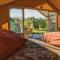 Glamping in Toscana, luxury tents in agriturismo biologico