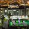 Apartamento Ubatuba, AR, Varanda Gourmet, Piscinas e 300mt Praia