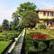 Villa La Vescogna, Historic House with Pool