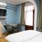 YOLO Hostel