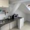 Apartamenty Hoża Attic Studio