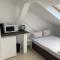 Apartamenty Hoża Attic Studio