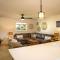 90 San Luis Street Unit D