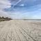 1 Block to Ocean Shore Condo in Myrtle Beach!