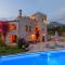 Majestic Chateau - Spectacular Seascapes & Pool - Kalamata
