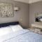 Elegantly Restored Suite in Historic Limerick - Лімерик