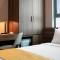 Golden Season Hotel