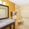 La Quinta by Wyndham Floresville