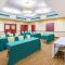 La Quinta by Wyndham Floresville