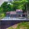 Waterfront Lake George Cabin Walk to Water