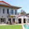 Maison H Guest House