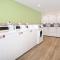 WoodSpring Suites Carol Stream - Chicago