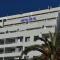 Le Yacht Suites Hotel