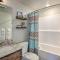 Lake-View Escape with Private Beach Resort Access! - جاردن سيتي