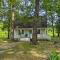 Peaceful Broken Bow Cottage with Fire Pit! - Broken Bow