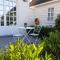 Casa-Cosi, tourist & business suites & flats with reserved parking, private sauna available - Lokeren