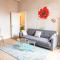 Delightful Central, Seaside Apartment-with free parking