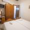 Iosiphis Stonebuilt House