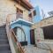 Iosiphis Stonebuilt House